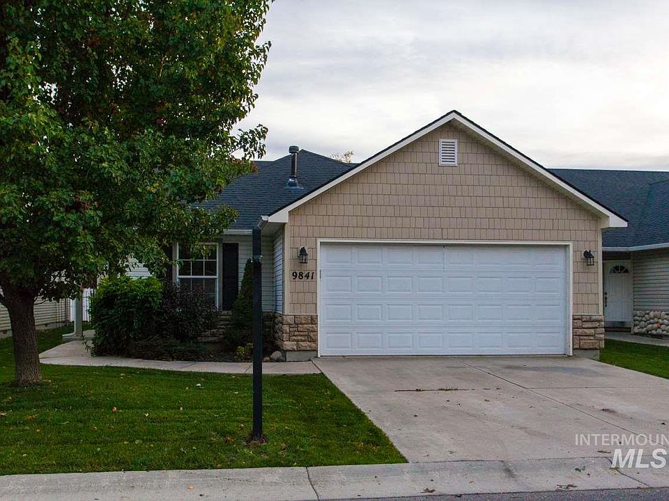 1st image of 9841 Sleepy Hollow Ln