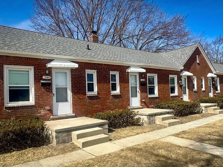 3140 Niagara St — Photo 1