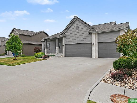 3rd image of 6420 N 168th Ave
