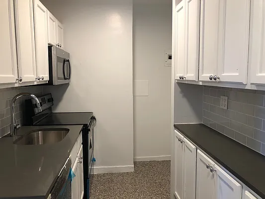 Rented by Metropolitan Equities | media 12