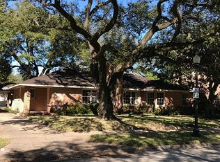 3834 Overbrook Ln, Houston, TX 77027