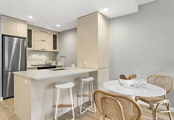 2nd image of 555 Waverly Ave APT 3BB