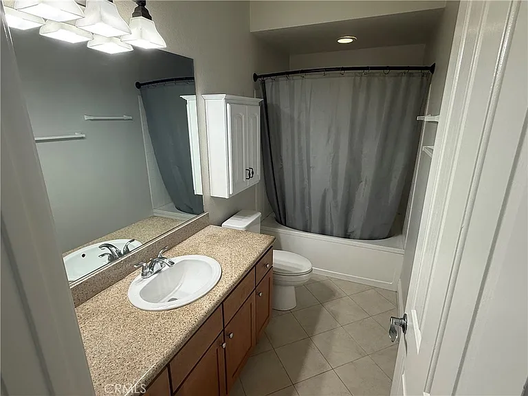 22681 Oakgrove — Photo 8
