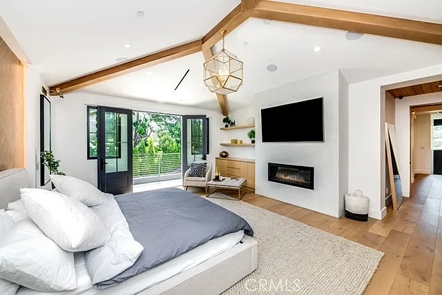 5150 Beeman Ave — Photo 29