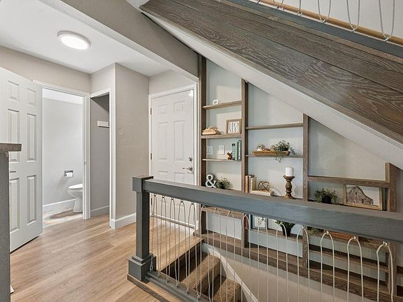 3rd image of 3000 Regatta Ln #3