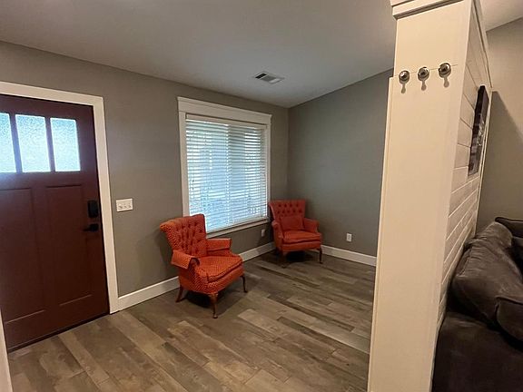 5th image of 2262 Riesling Ave