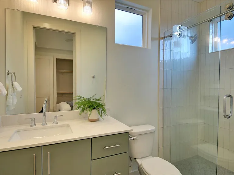 6802 Montana St #2 — Photo 12