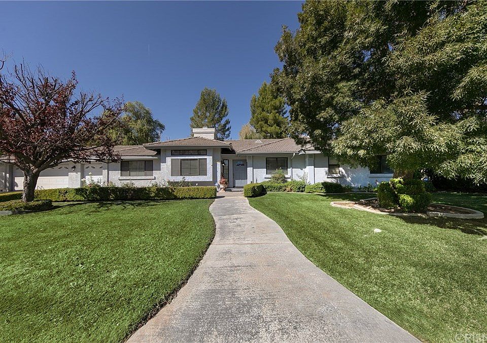 1st image of 2545 Palomino Dr