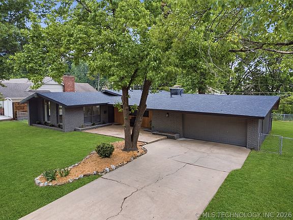 3rd image of 5740 S 70th Ave E