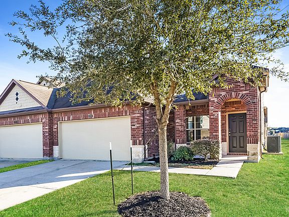 3rd image of 12214 Gemma Ln