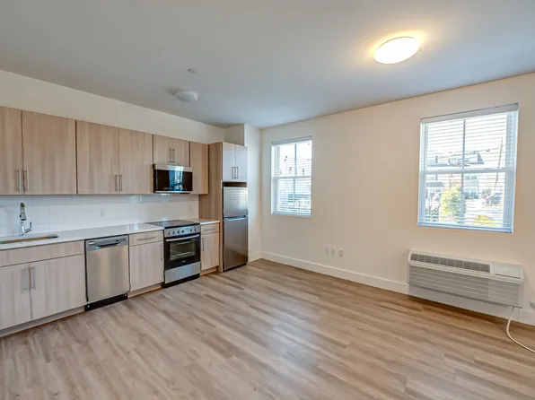 Greenview Mill House, 11 1st Ave #104, Bay Shore, NY 11706