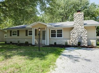 1011 S Bruce Ave, Springfield, MO 65804