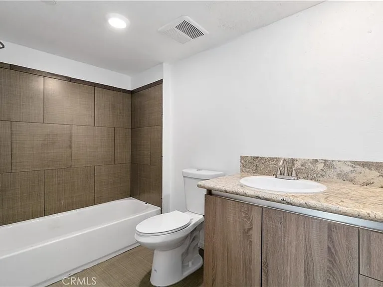 13710 W Foothill — Photo 24