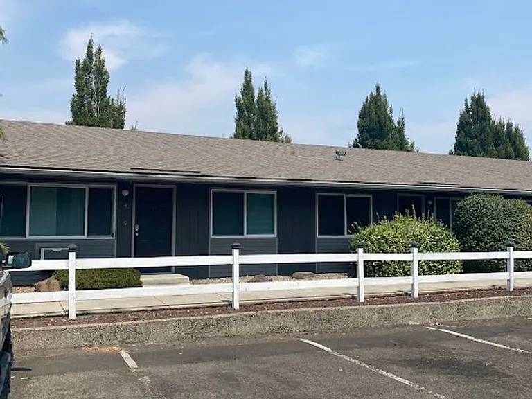 201 Jim Clements Way — Photo 16