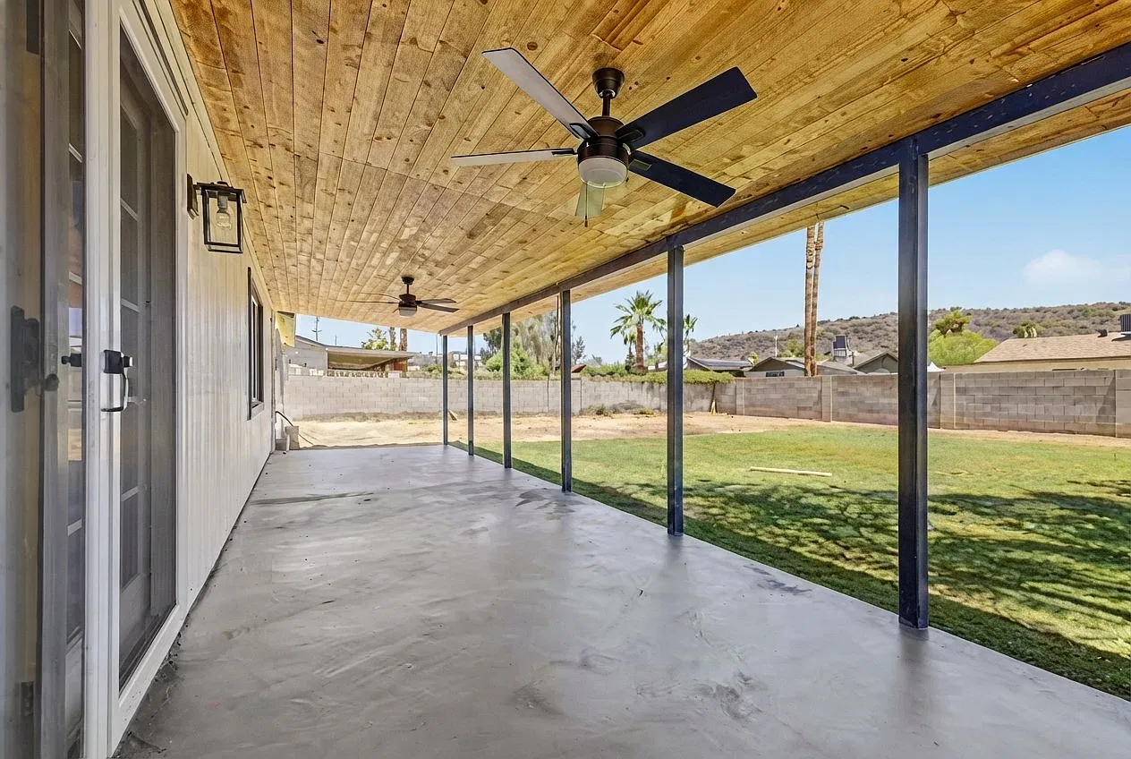 Beautiful single family home for rent Cozy neighborhood — Photo 1