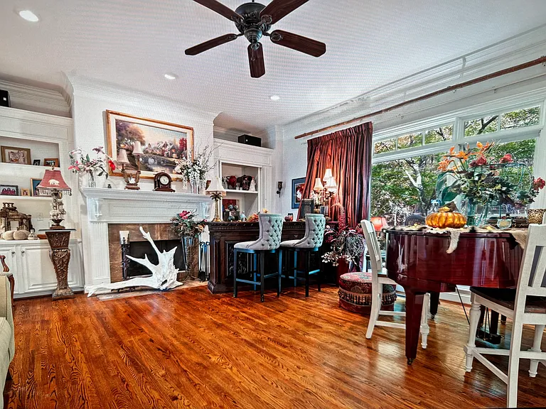 1500 Woodridge Pl — Photo 12