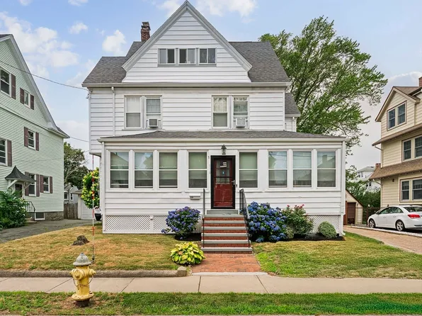 118 E Elm Ave, Quincy, MA 02170
