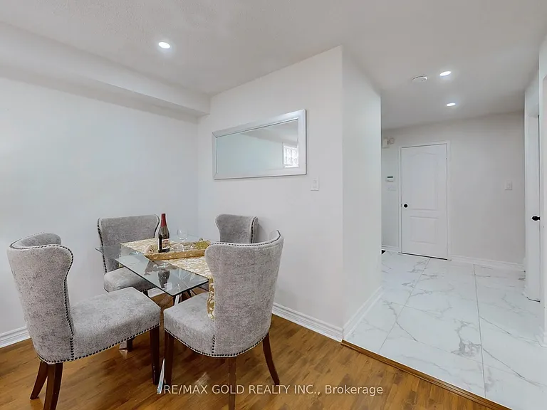 4 Treepark St — Photo 6