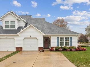 100 Thornrose Dr, Yorktown, VA 23692