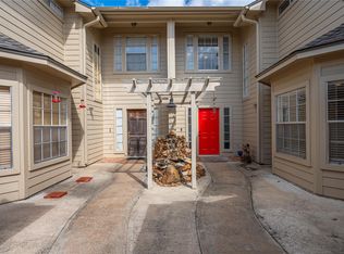 2060 Glencove Dr, Seabrook, TX 77586