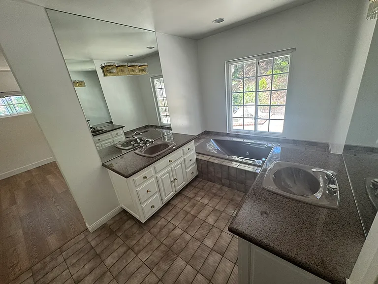 3474 Loadstone Dr — Photo 18