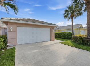 1301 NW Bentley Cir APT B, Port Saint Lucie, FL 34986