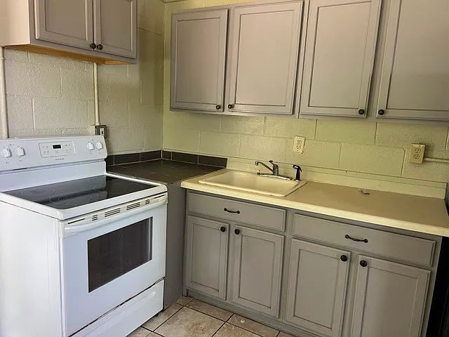 2 bed, 668 sqft, $1,200 — Photo 4