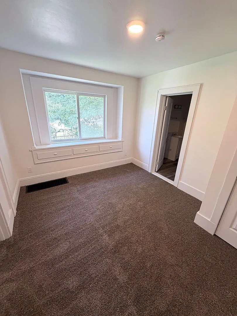 Lease-to-Purchase Only Fully Rehabbed 3 Bed / 1.5 Bath with Garage, Carport & Central A/C! — Photo 3