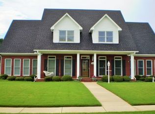 1904 Chesapeake Trl SW, Decatur, AL 35603