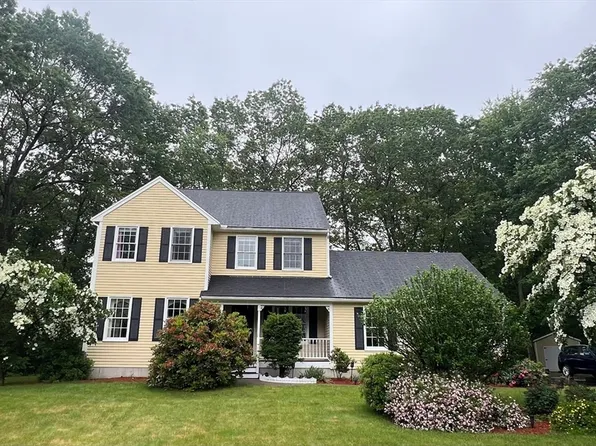 30 Lawrence Dr, Franklin, MA 02038