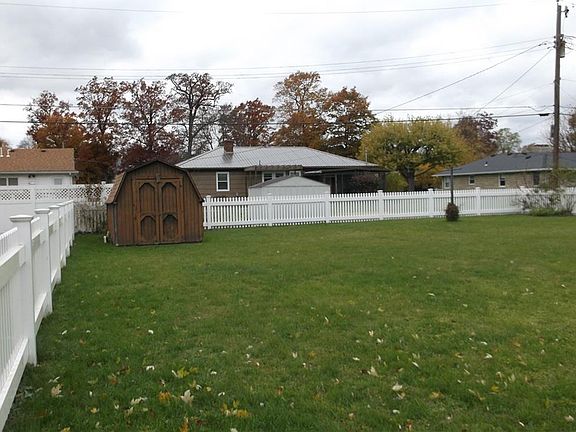 4th image of 108 Avenue B