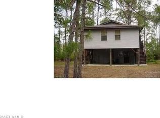 985 Honeybee Dr, Naples, FL 34120