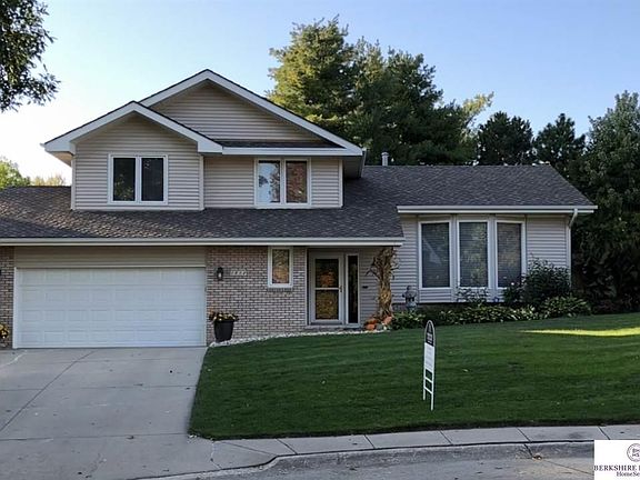 2nd image of 1812 N 126th Cir
