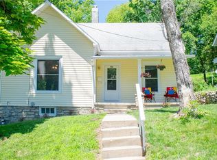 722 Hazel St, Excelsior Springs, MO 64024