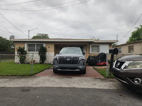 801 NW 3rd Ter, Dania Beach, FL 33004