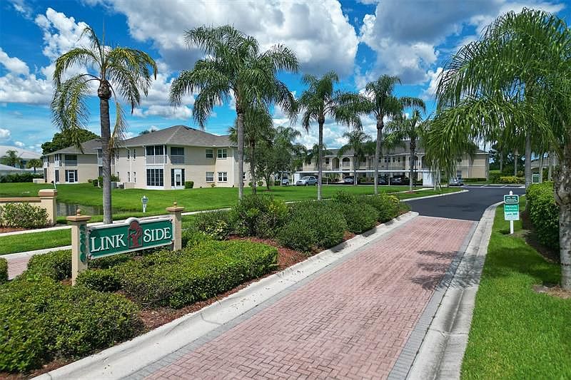 1st image of 5800 Sabal Trace Dr APT 305