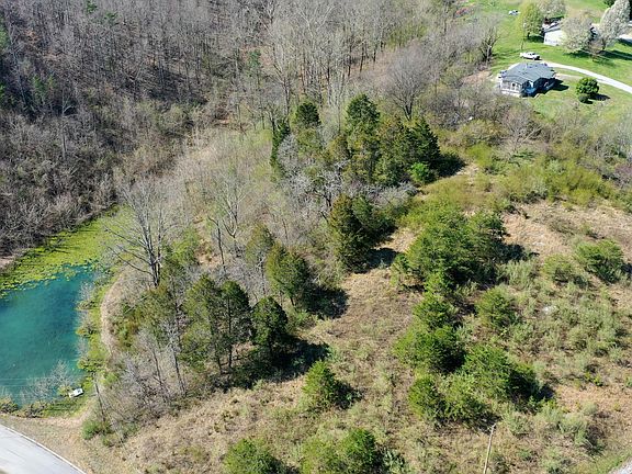 2nd image of Red Oak Cir