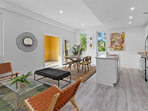 4th image of 655 W Willis St #304