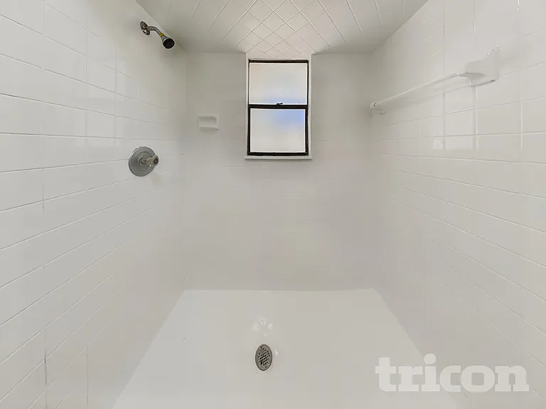 10672 Parliament Pl — Photo 10