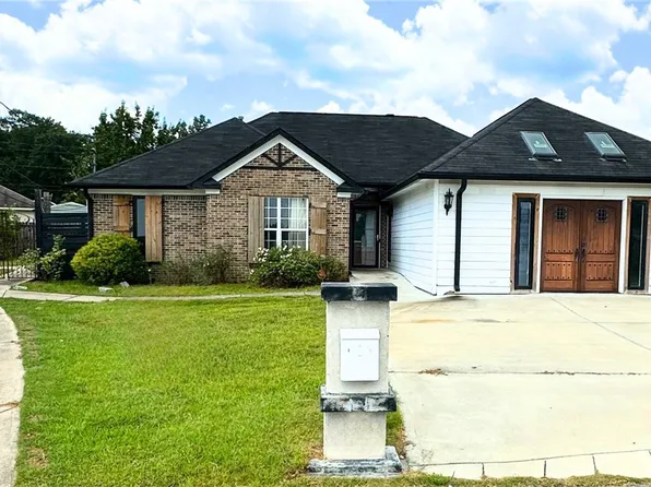 23 Lake Ln, Phenix City, AL 36870