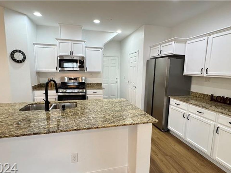 1st image of 76 Sevilla Heights Dr