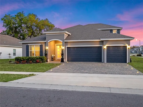 492 Avila Pl, Howey In The Hills, FL 34737