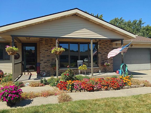 4th image of 2523 Sauk Dr