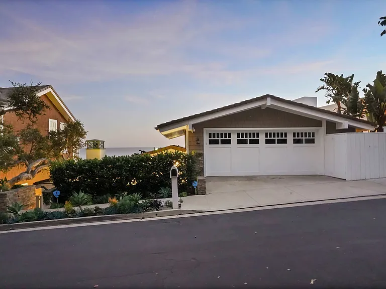 A quiet retreat nestled in one of Malibu's most exclusive enclaves.