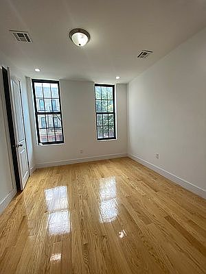 3rd image of 1423 De Kalb Ave #2A