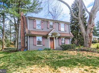 19 Maple Rd, York, PA 17403