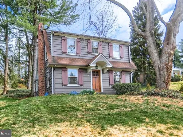 19 Maple Rd, York, PA 17403