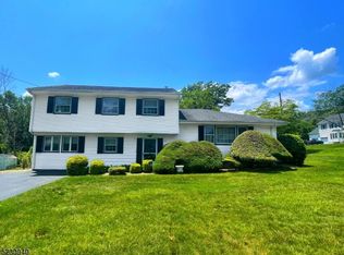 2 Faber Rd, Parsippany, NJ 07054