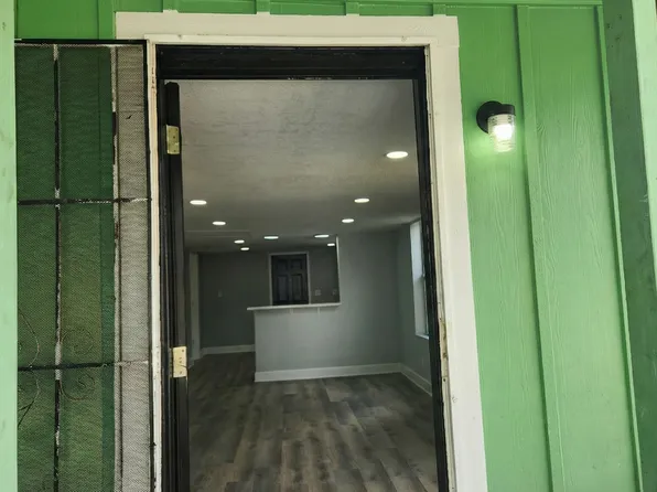 1246 Oakley St, Jacksonville, FL 32202