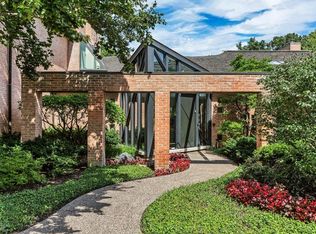 1805 Clavey Rd, Highland Park, IL 60035